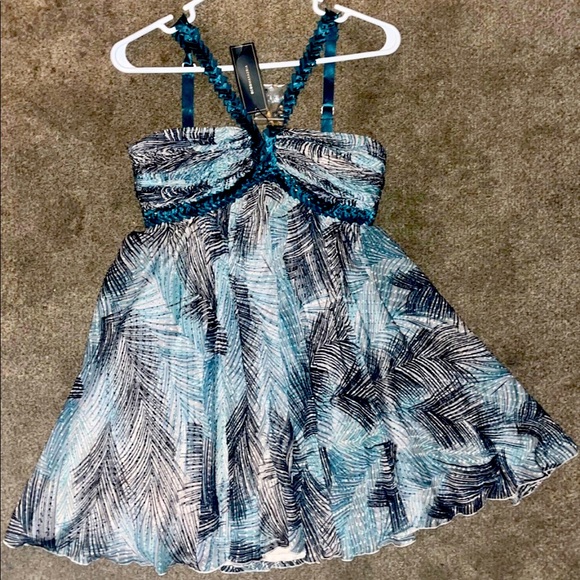 BCBGMAXAZRIA brand new, with tags, woven dress made with silk. - Picture 1 of 3